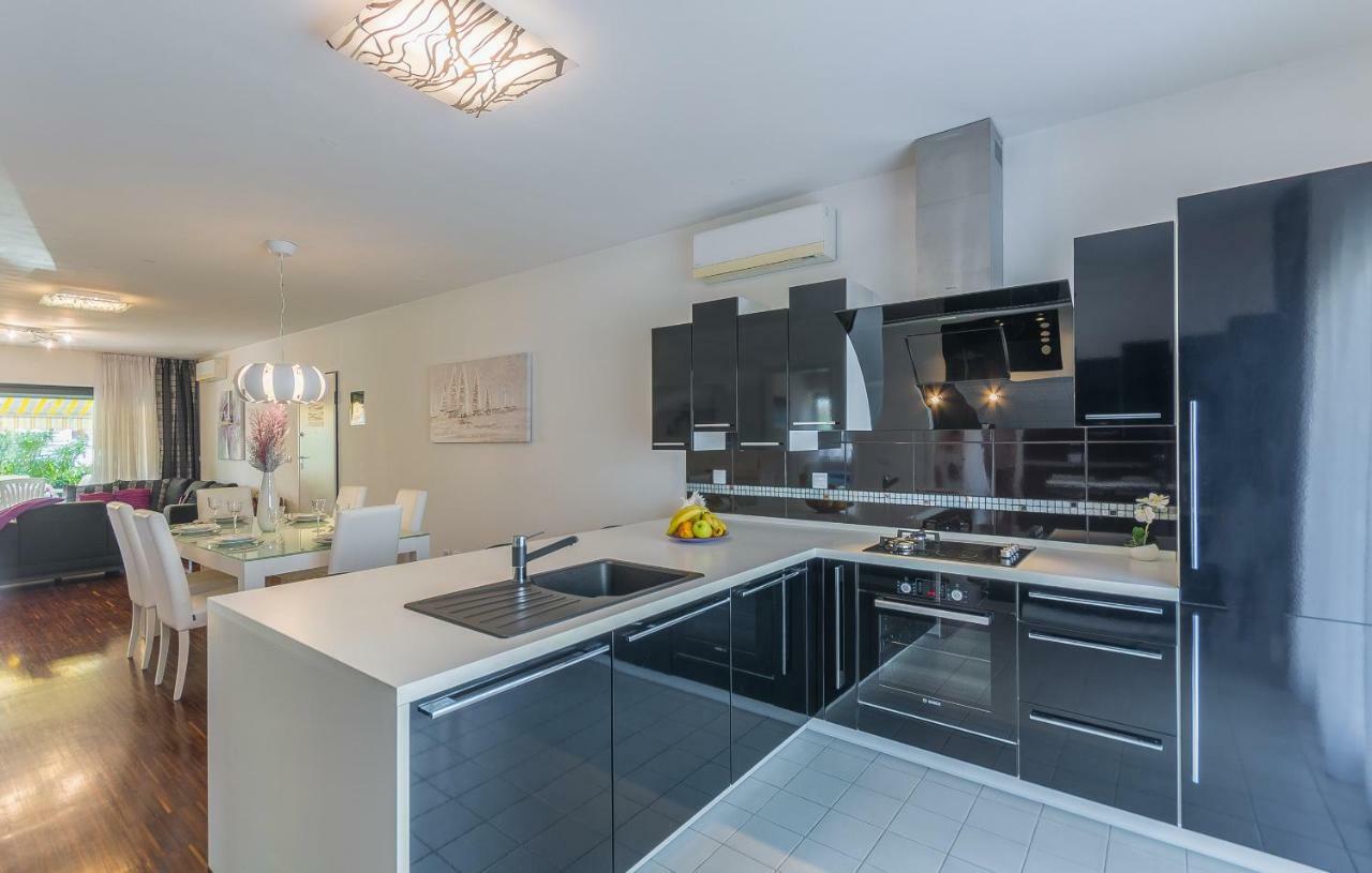 Luxury Apartment Lella Rovinj Kültér fotó